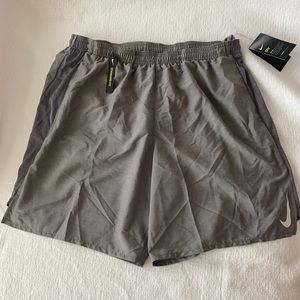 New with Tags Men’s Nike Dri-Fit XXL gray shorts